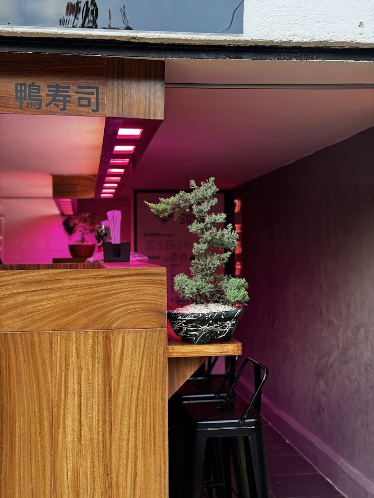 Ahiru Sushi