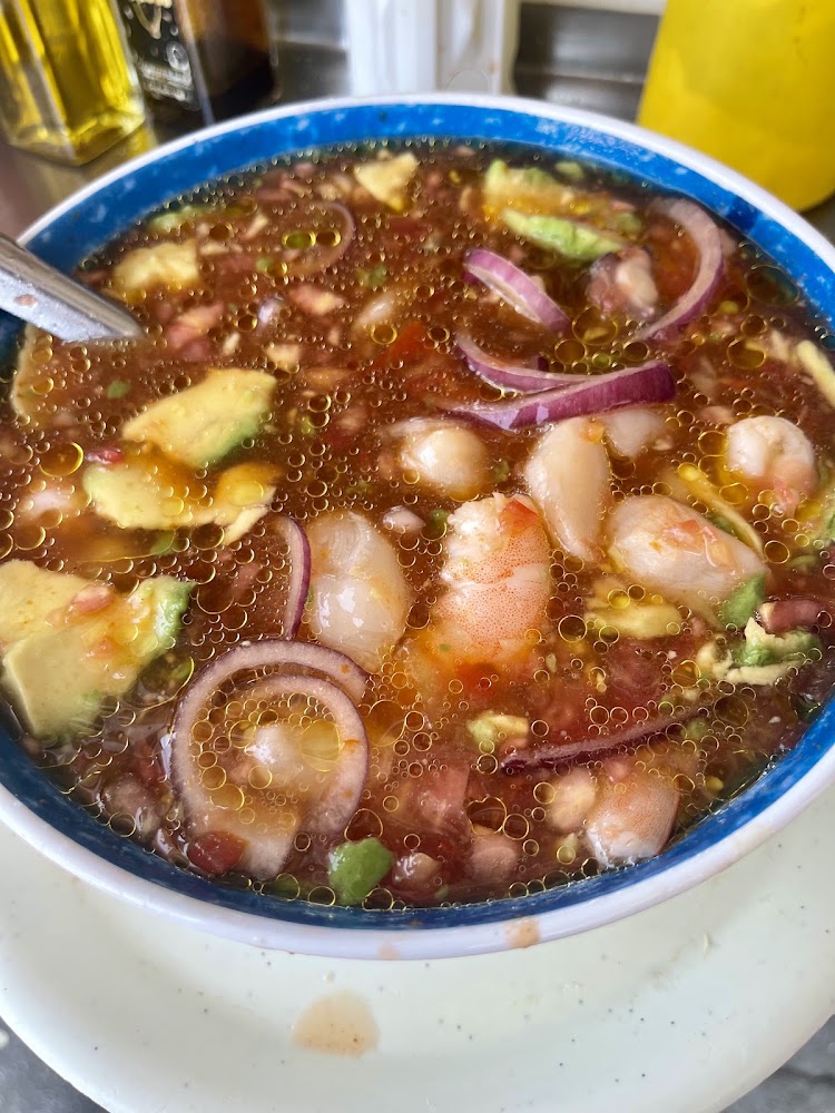 Mariscos La Bandera