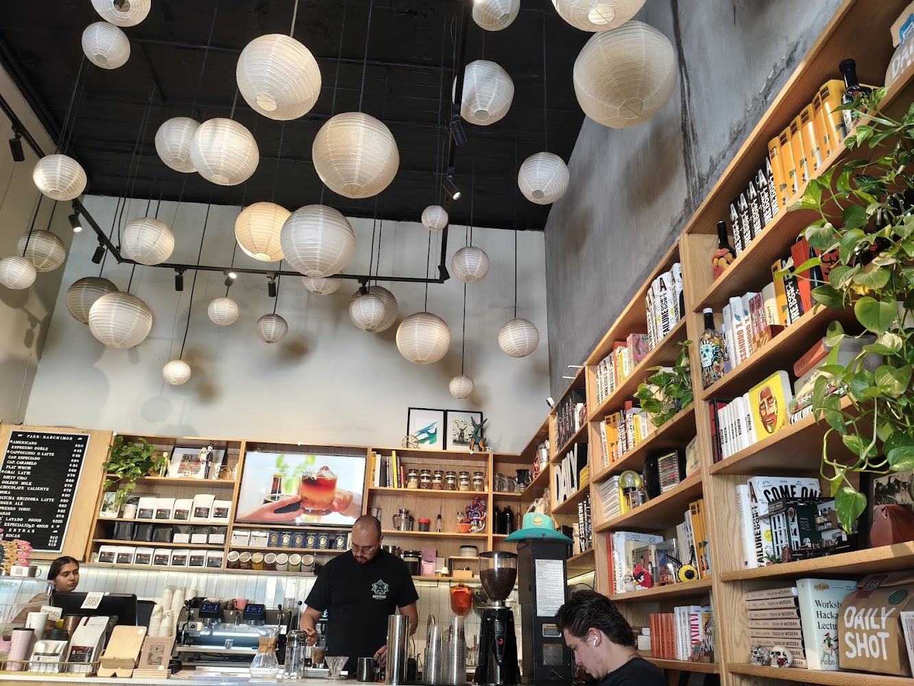 DailyShot Café
