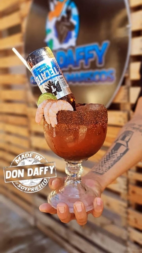 Clamatos y mariscos Don Daffy