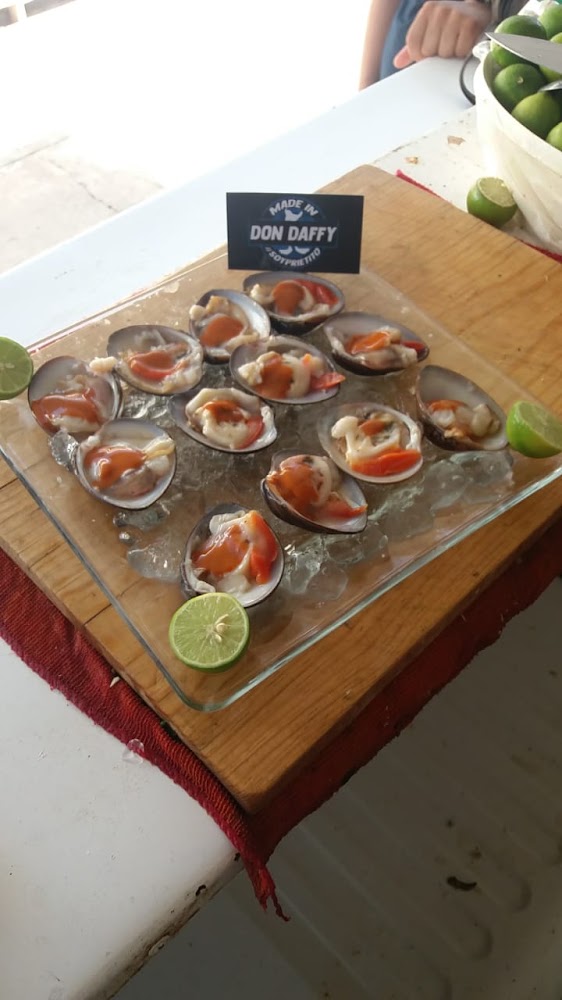 Clamatos y mariscos Don Daffy