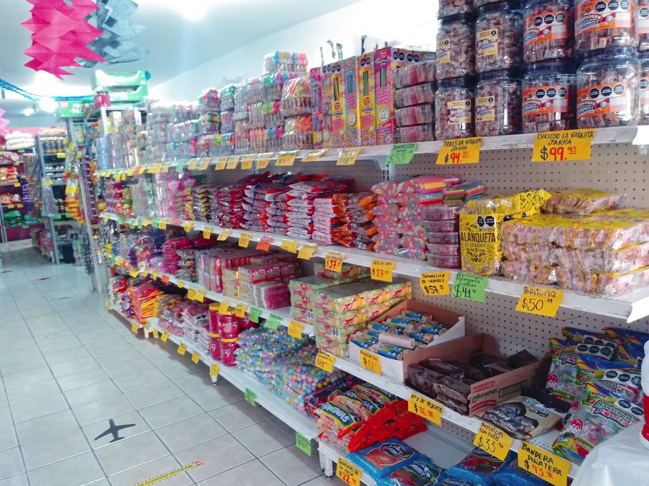 Dulcería La Piñata