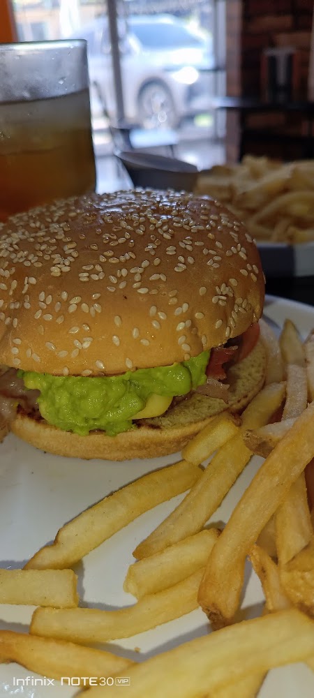 Js burgers and more