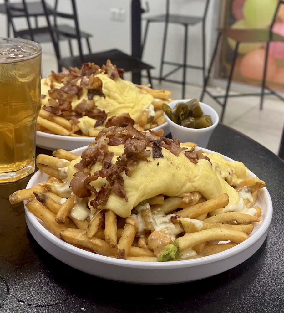 Js burgers and more