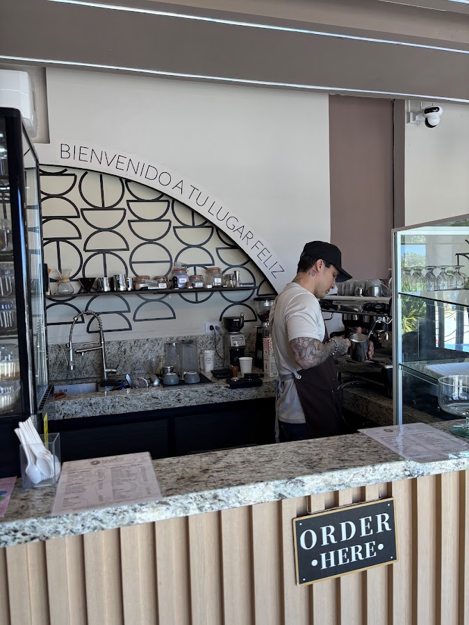 La Miga Dorada • Coffee & Bakery