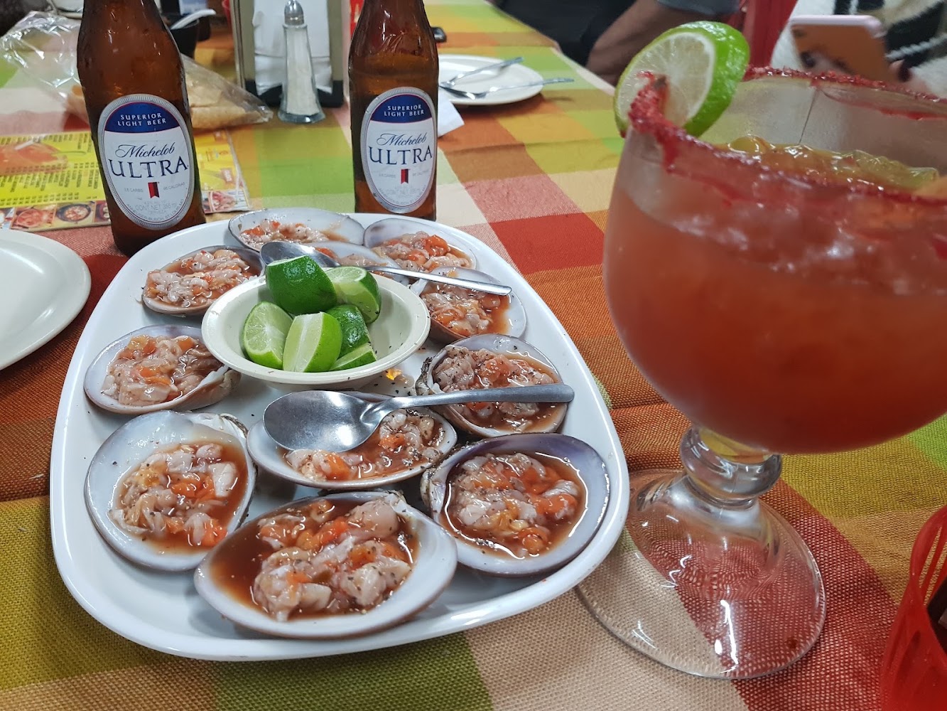 Mariscos La Escondida