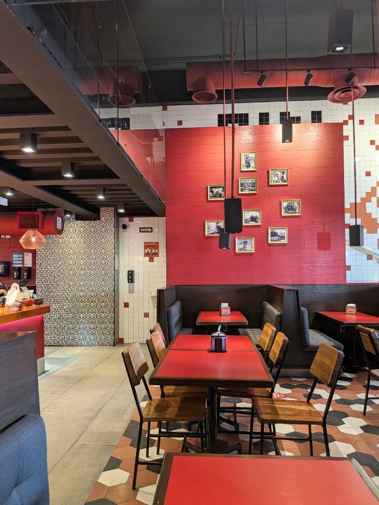 Qin Oriental Food D’Lucca