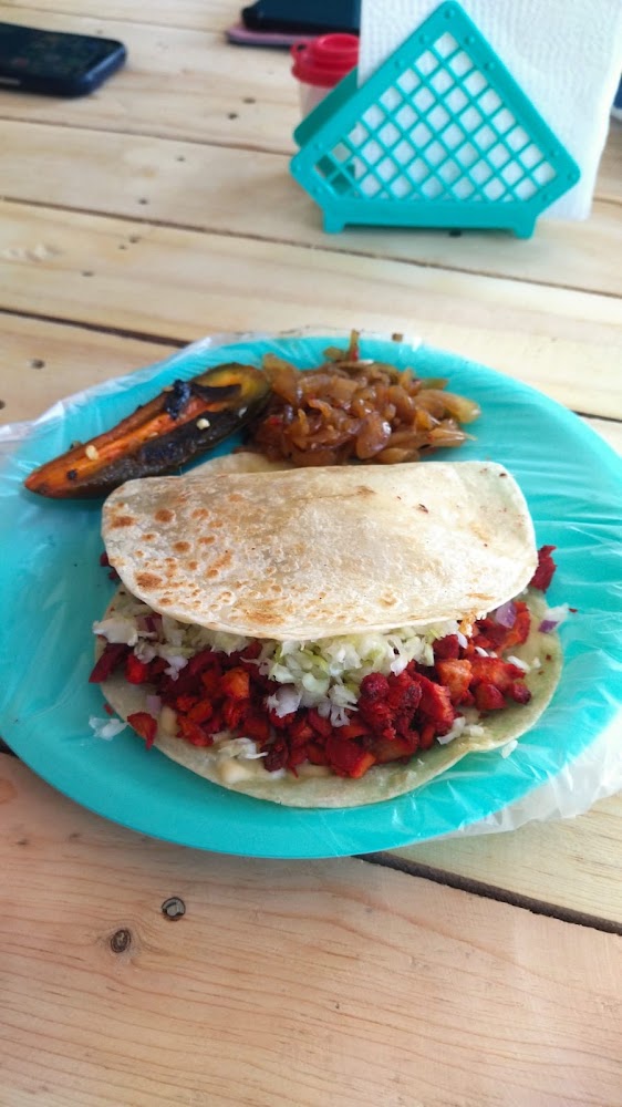 Tacos adobada el toro