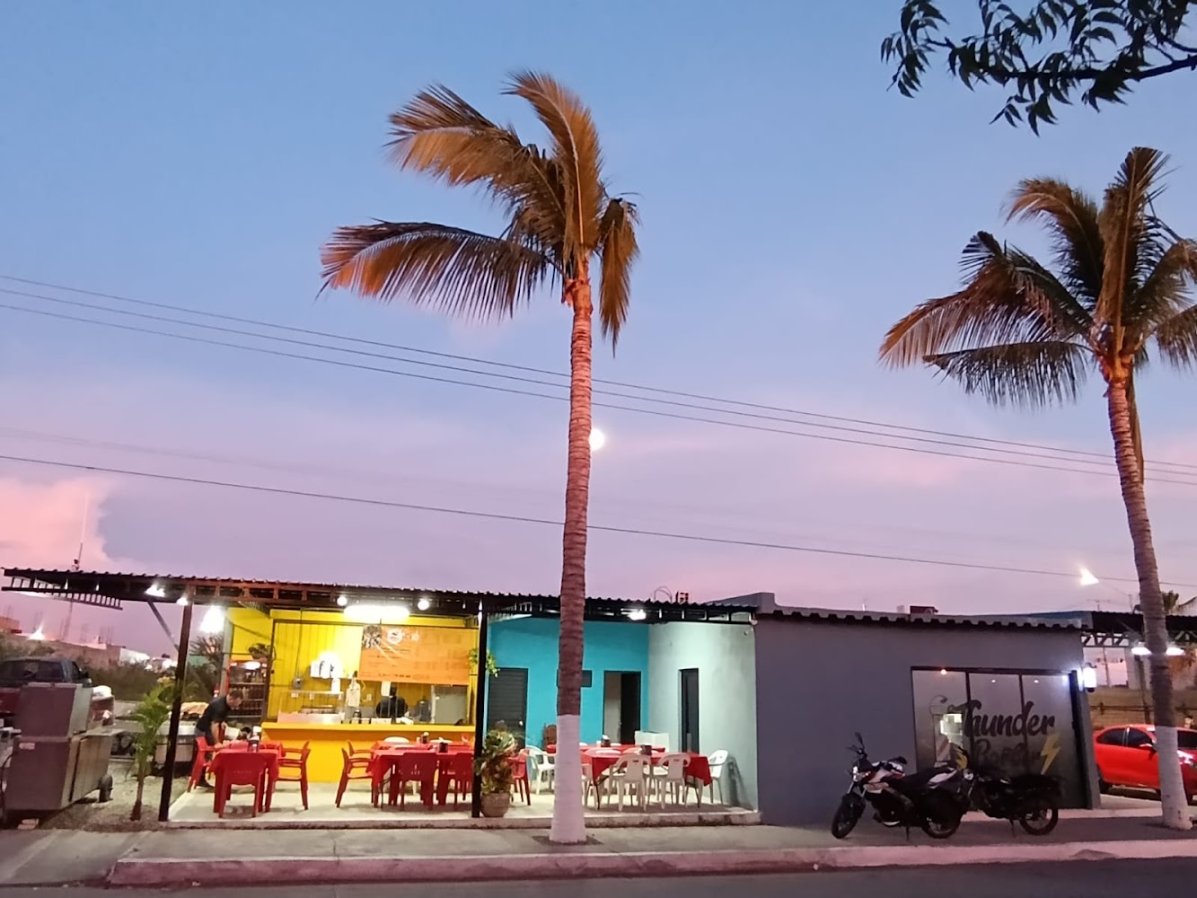 Taqueria Los Trompos