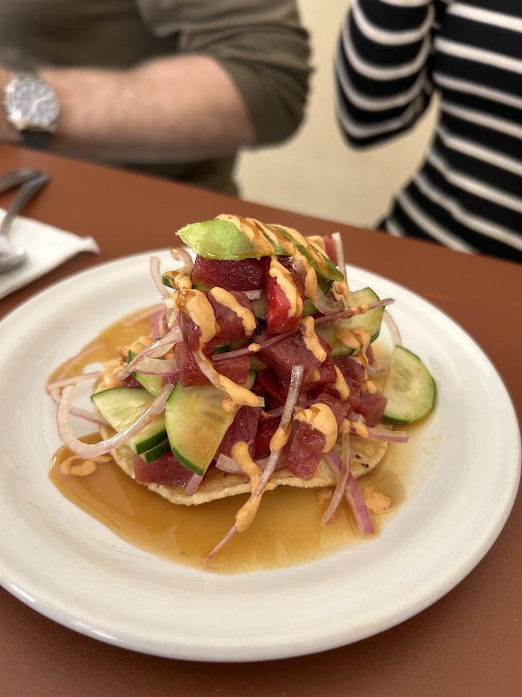 Mariscos Los Compadres LM