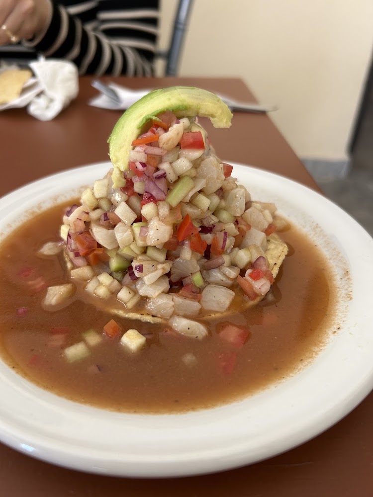 Mariscos Los Compadres LM