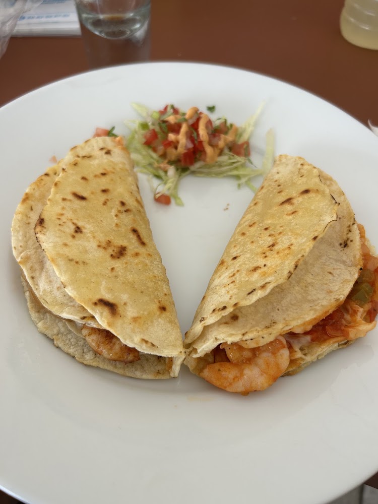 Mariscos Los Compadres LM