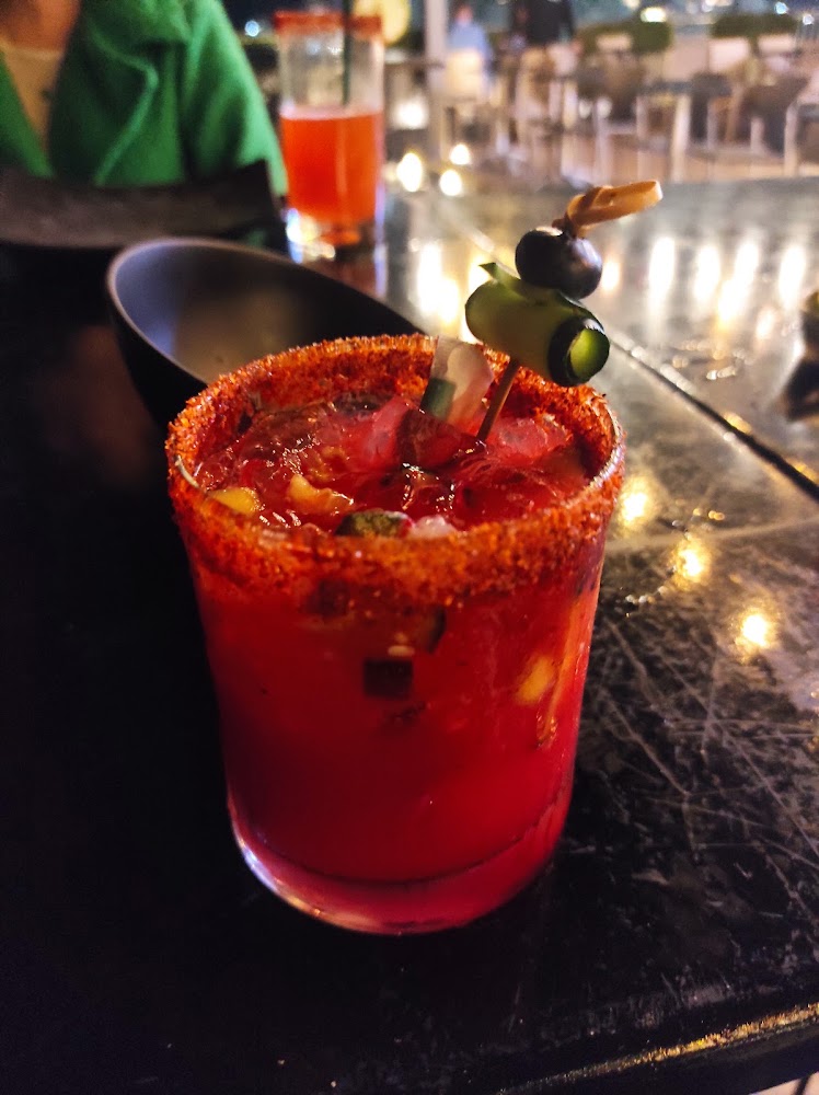 Bar 15