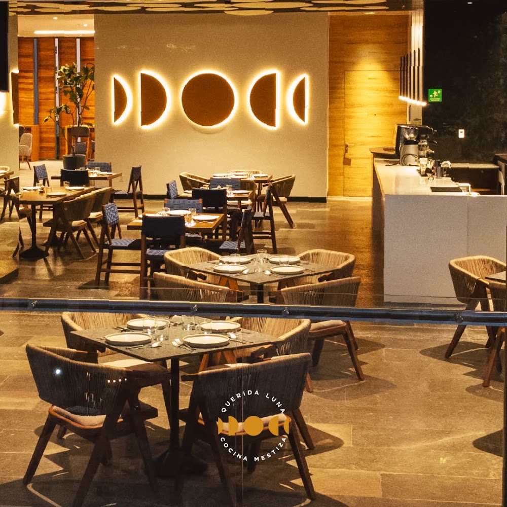 Querida Luna Restaurant