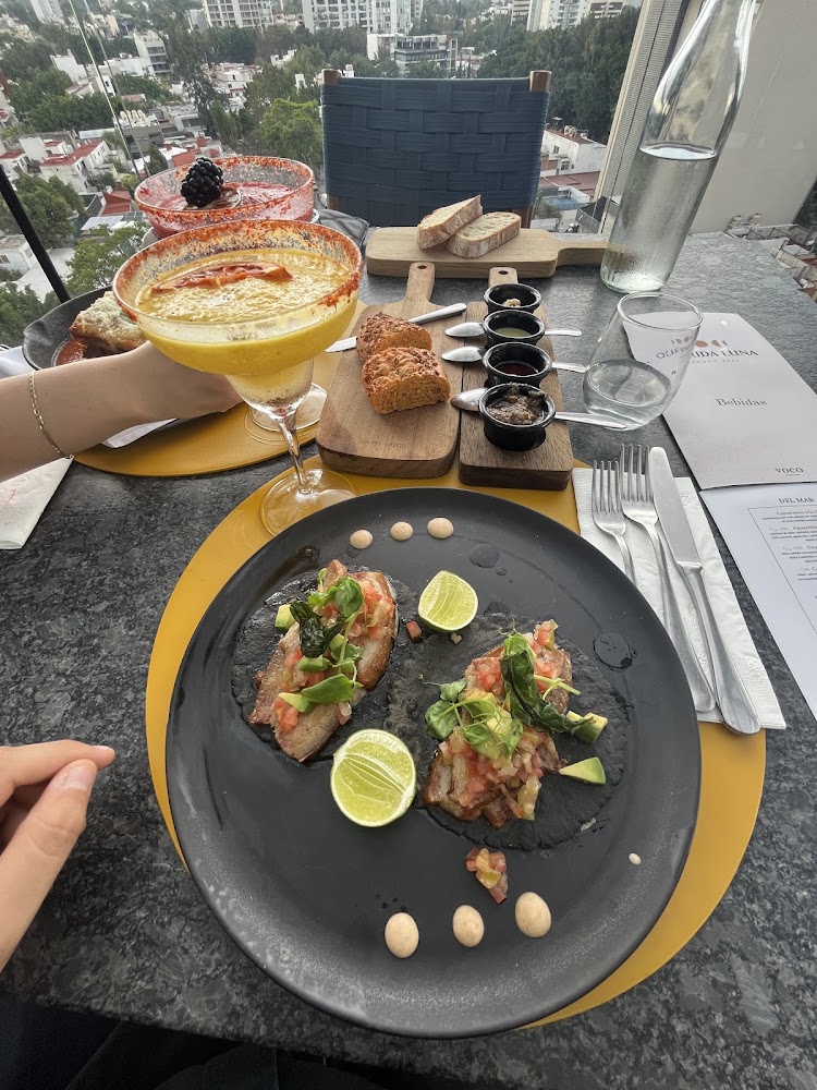 Querida Luna Restaurant