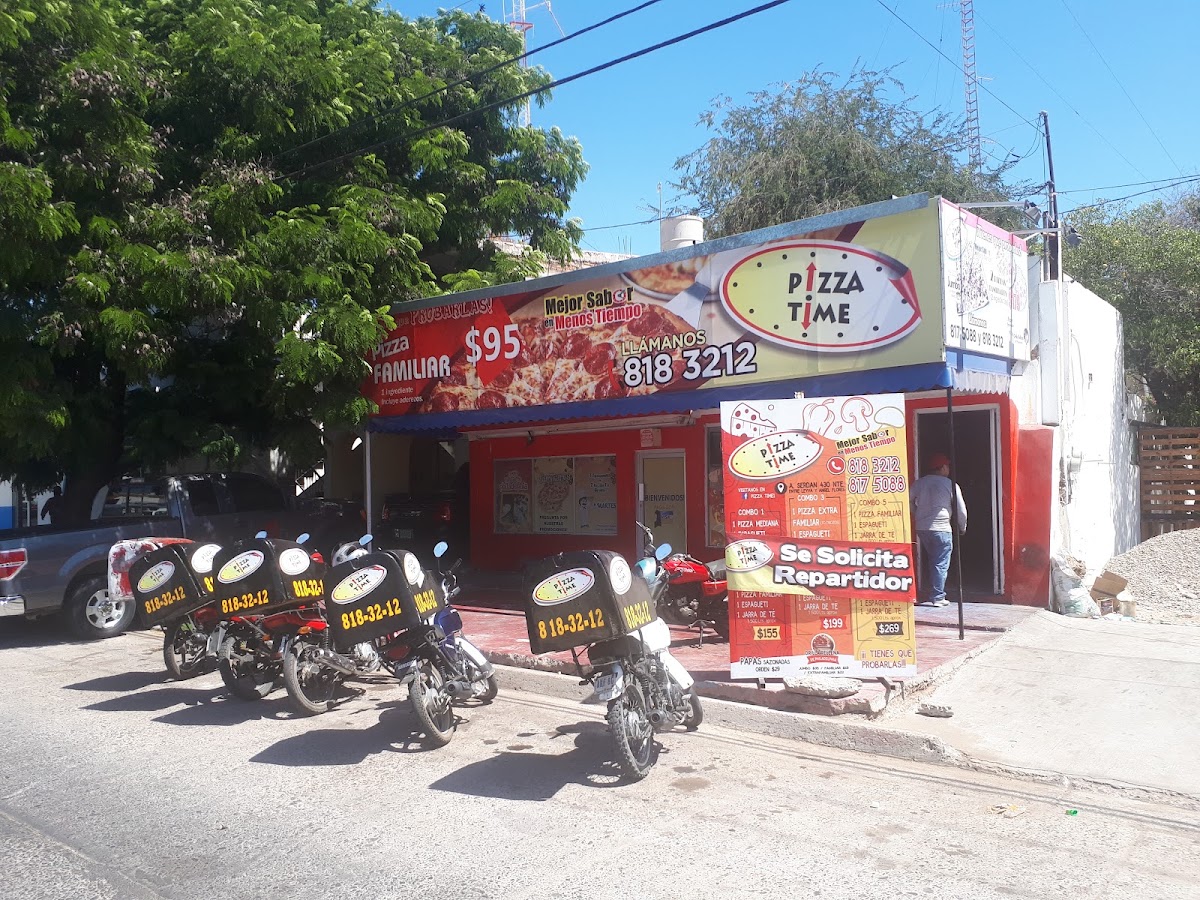 Pizza Time ¨ Orilla rellena queso Philadelphia¨