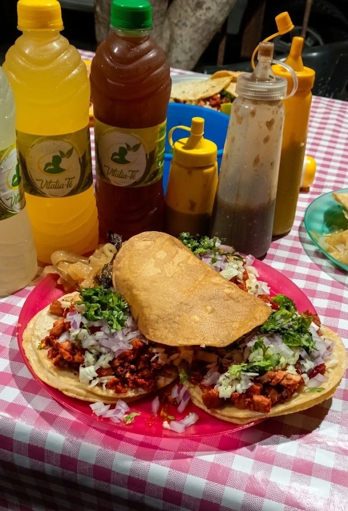 Tacos de Adobada Las Cerezitas