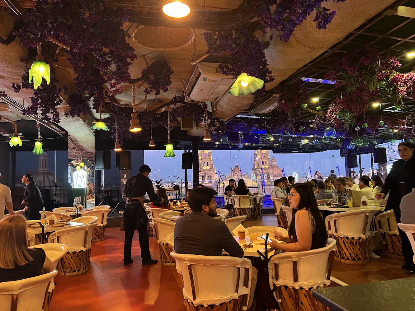 Alma Jalisco | Restaurante con vista a la Catedral GDL