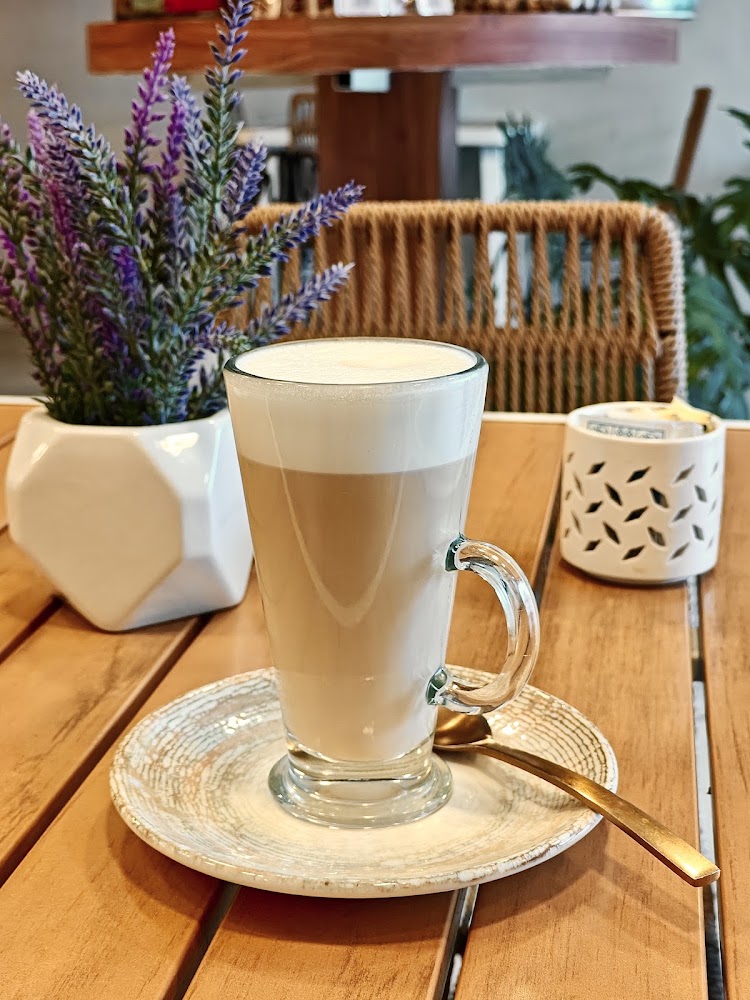 Azalea Coffee & Bakery