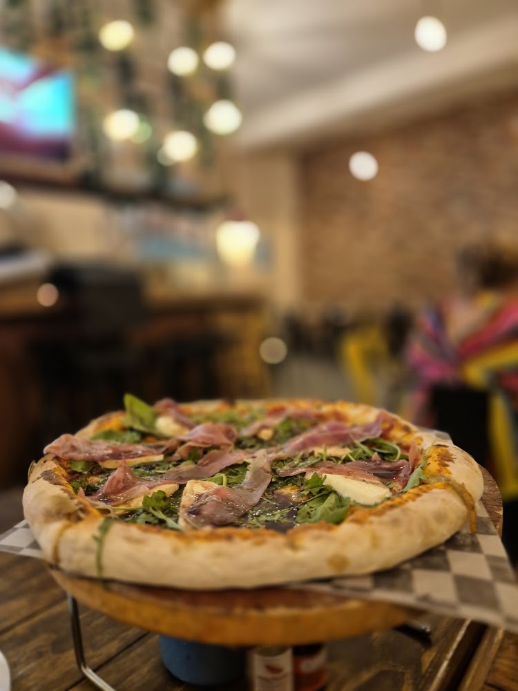 Di Napoli Pizza Estilo Napolitana