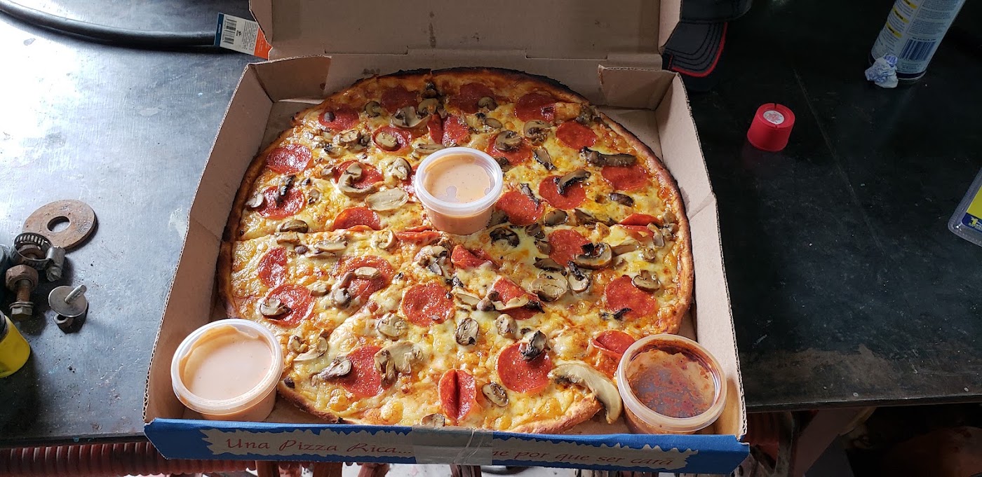 Sanalona Pizzas y Sushi
