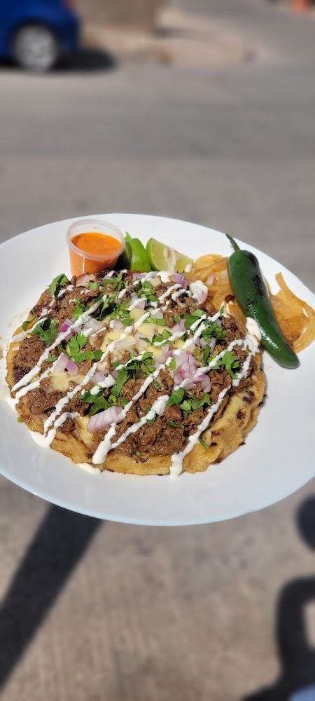 Birria y cabeza "El chiquinito"