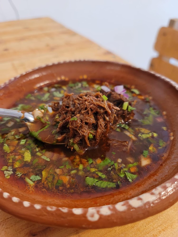 Birria y cabeza "El chiquinito"