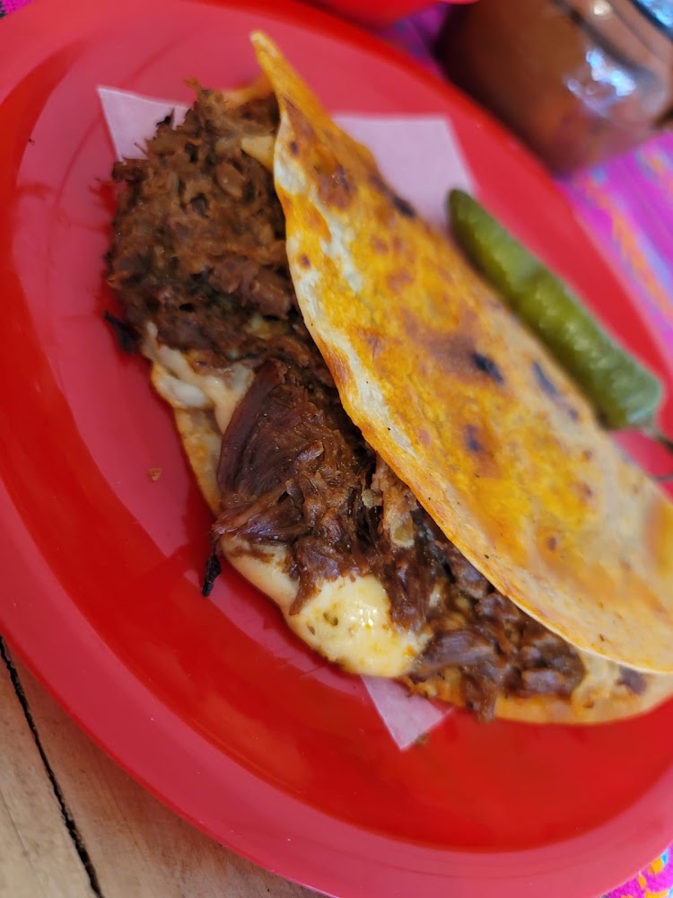 Birria y cabeza "El chiquinito"