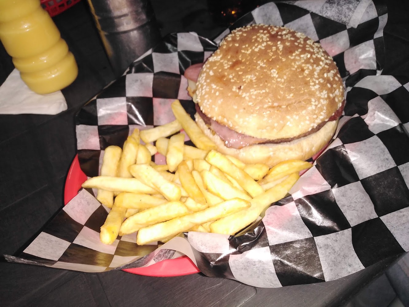 Black & White Hamburguesas