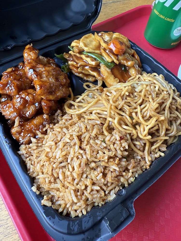 Qin Oriental Food Plaza Patria