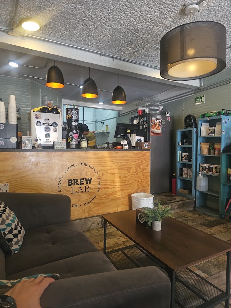 BrewLab Café