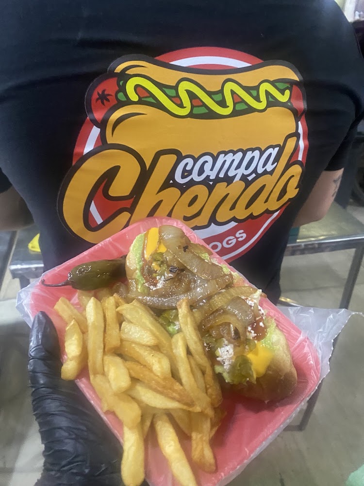 Hot Dogs Compa Chendo