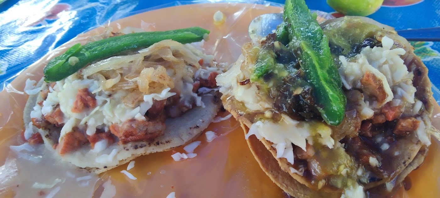Taquería " LAS PLEBES"