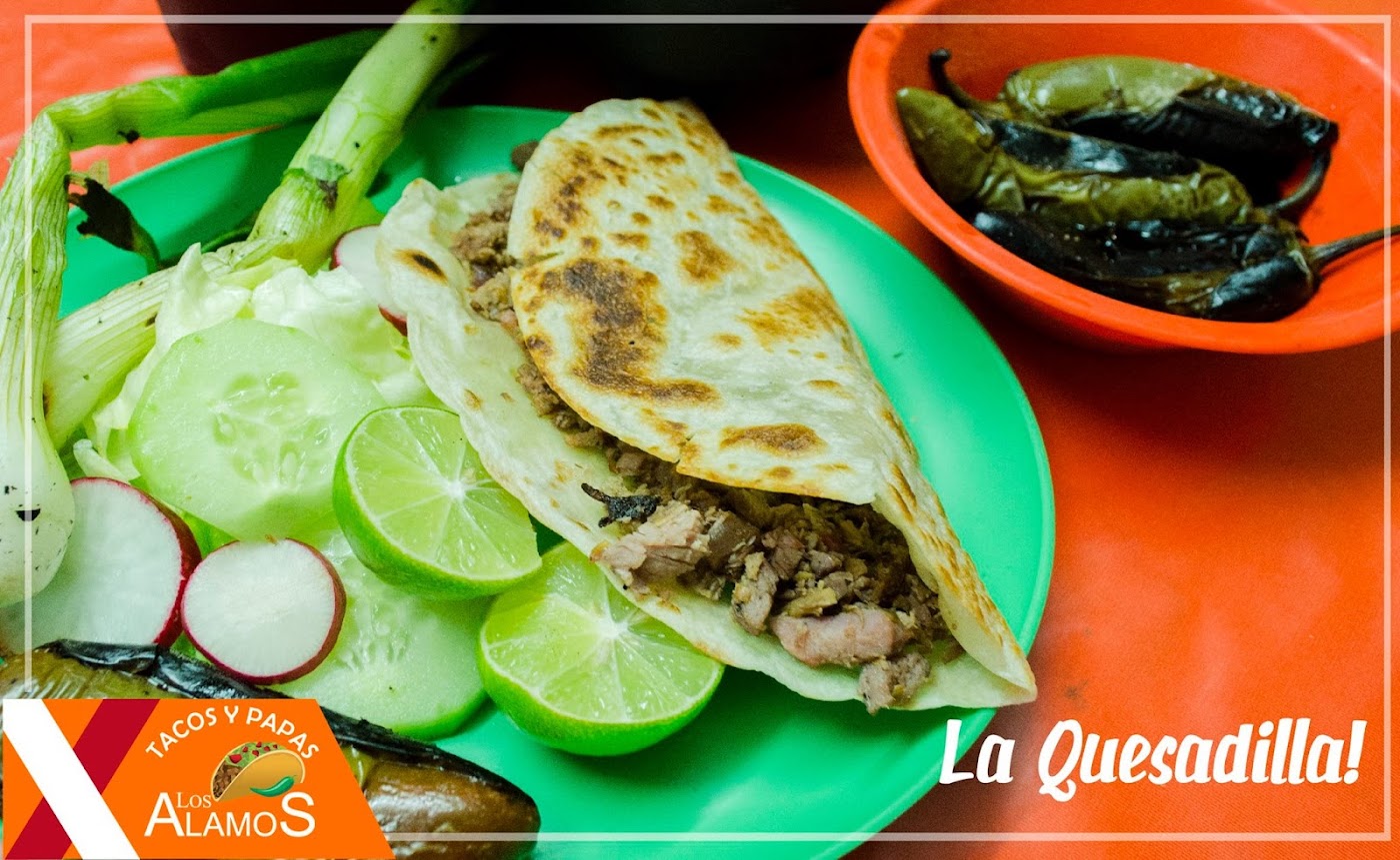 Tacos y Papas Los Álamos