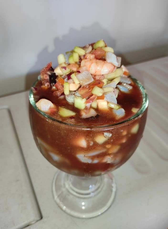 Mariscos y tacos castañeda