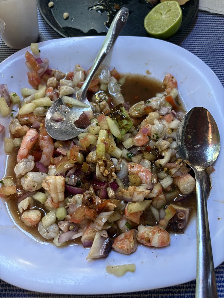 Mariscos Los Especiales