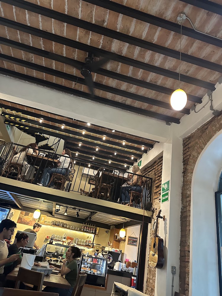 Esinti Café