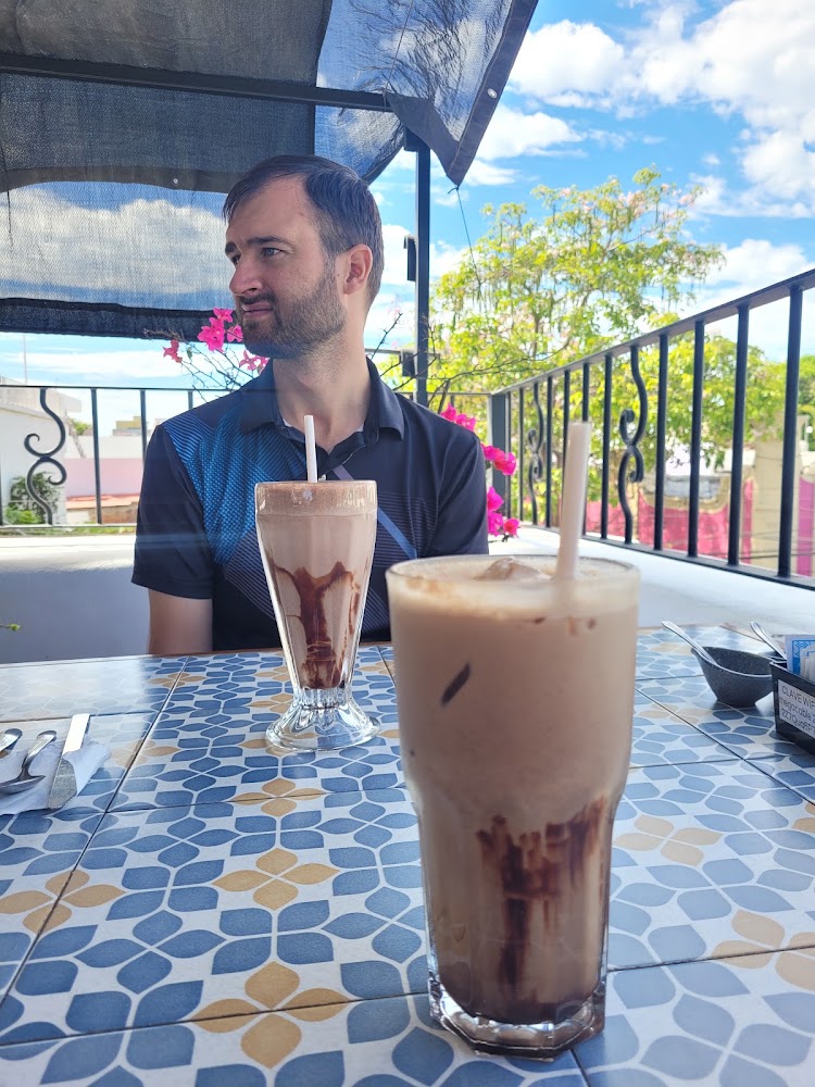 Esinti Café
