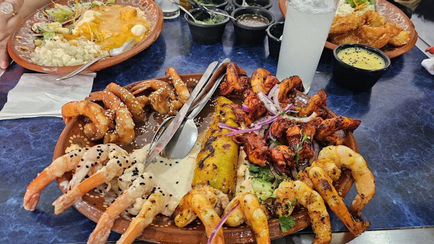 Mariscos Ponte Trucha Negro