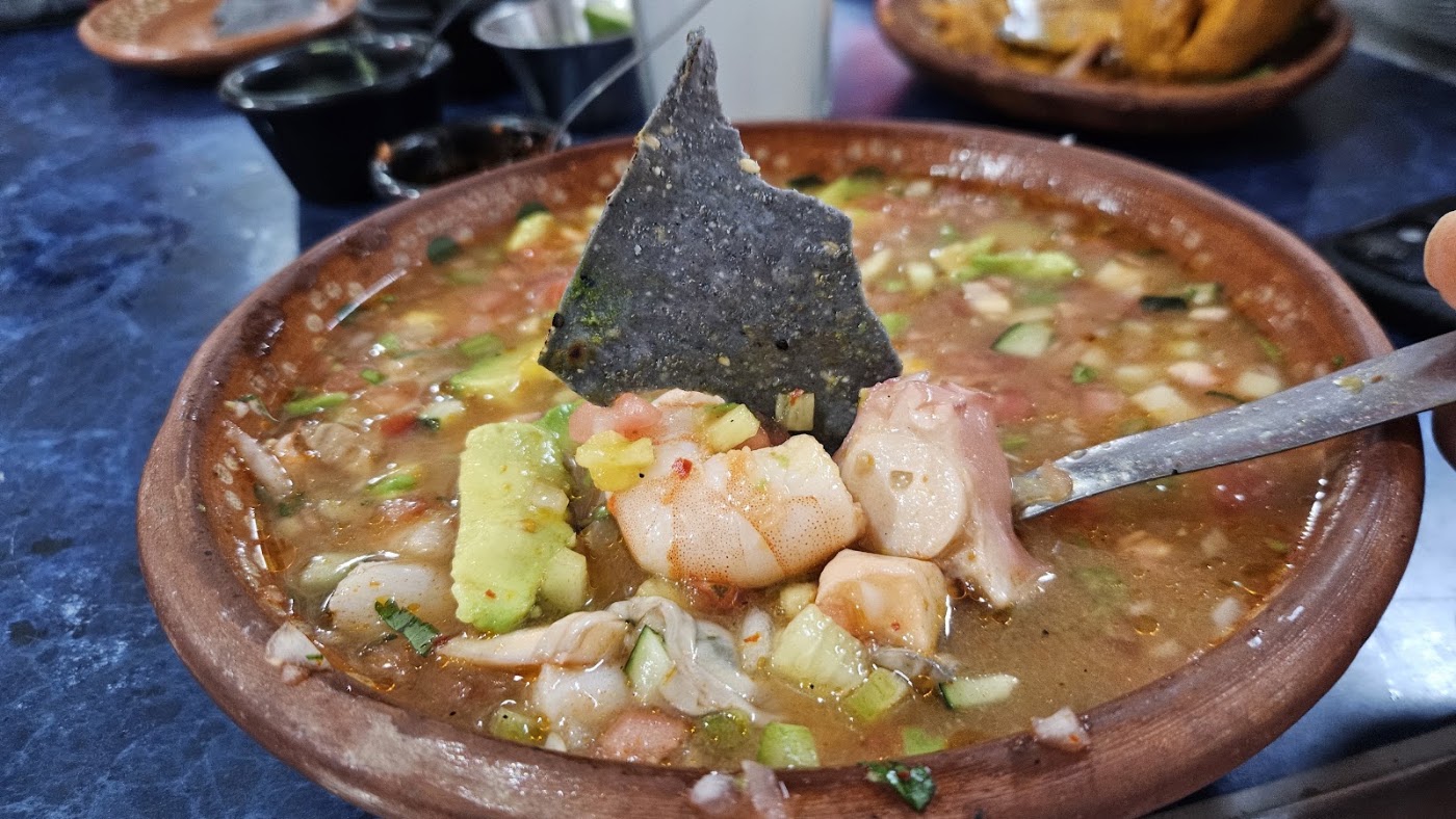 Mariscos Ponte Trucha Negro