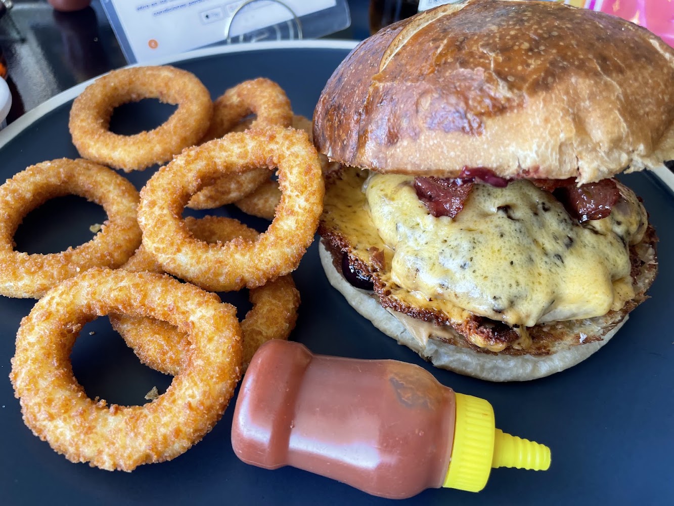 HUNGER artisan burgers