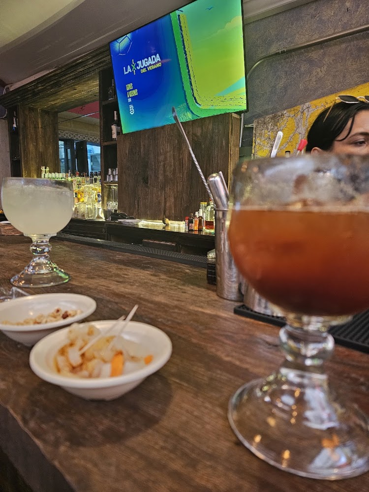 Un Mundo Raro CANTINA