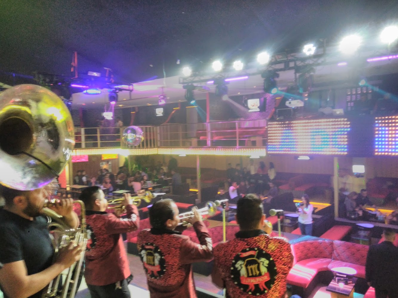 La Doña Antro & Banda
