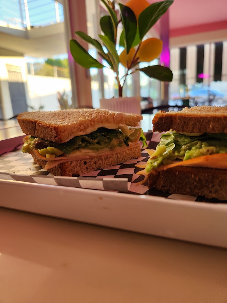 Midori Café
