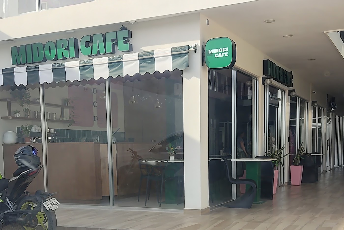 Midori Café