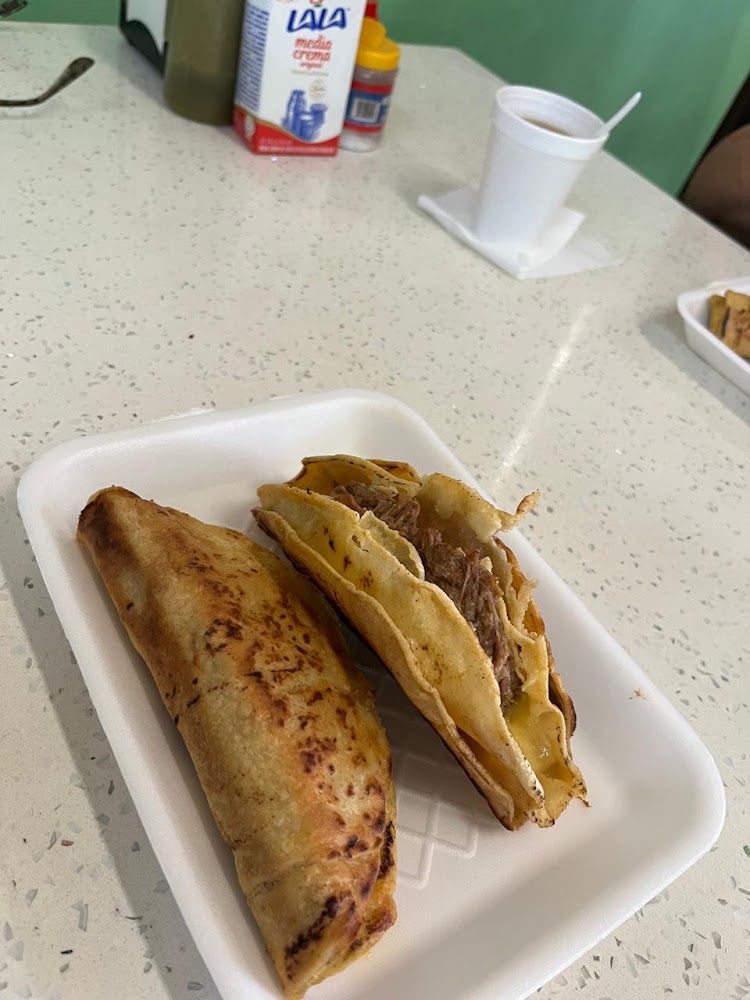 Tacos de Birria "La Comadre"