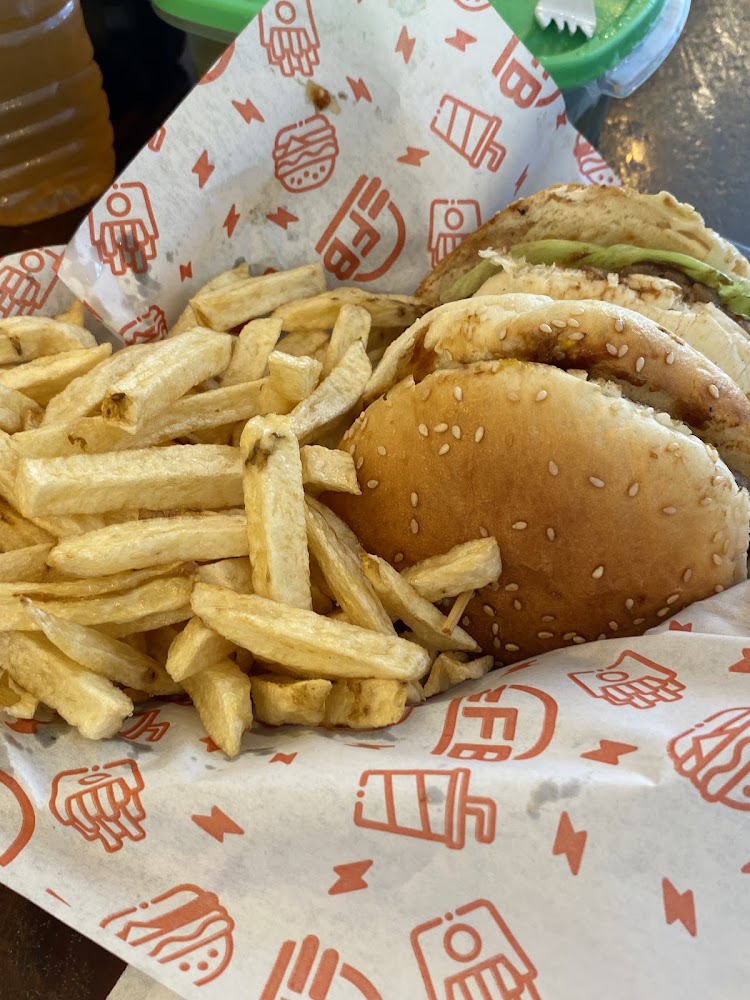 Flash Burger Suc. Cedros