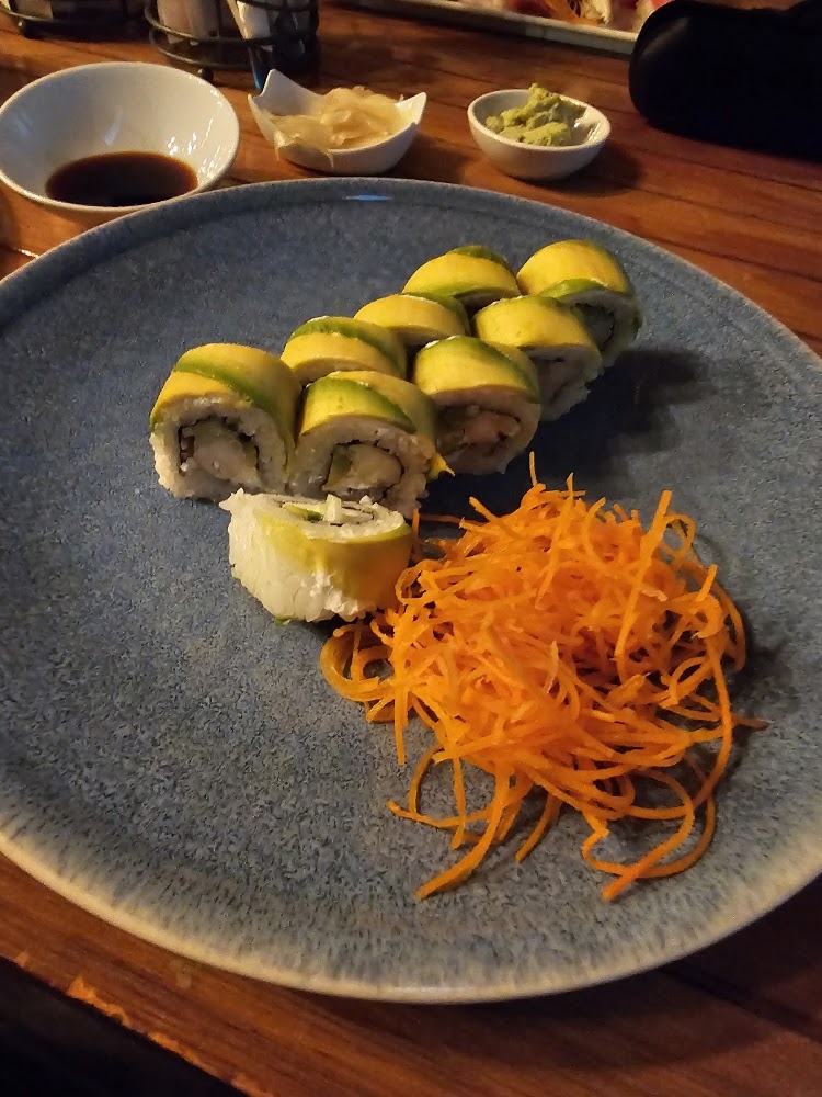 Luka Sushi & Cocina Del Mar