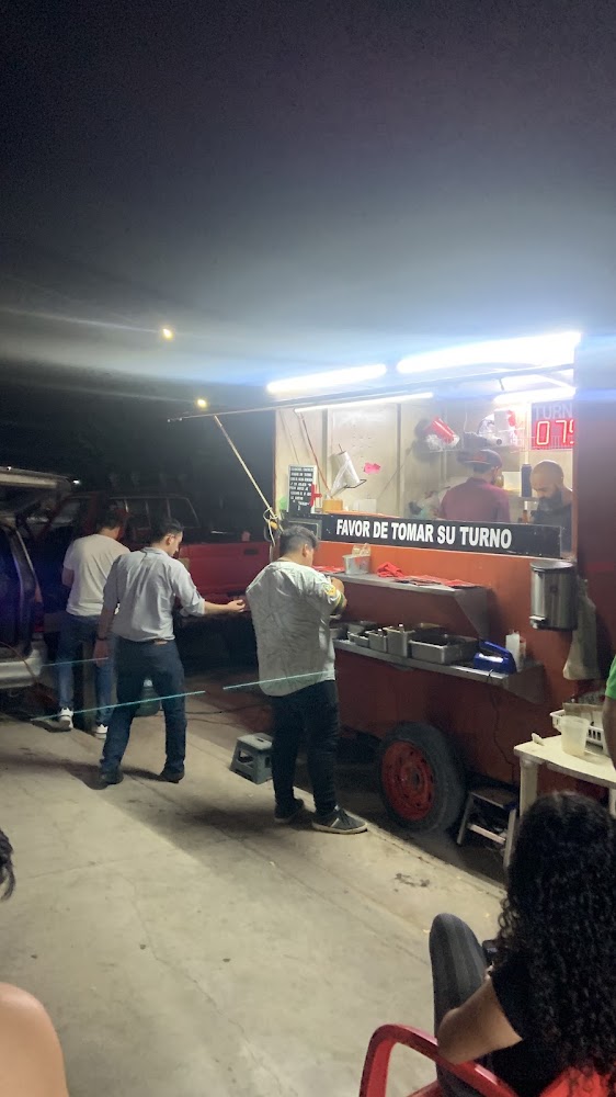 LOS ITALIANOS Hotdogs Adonay