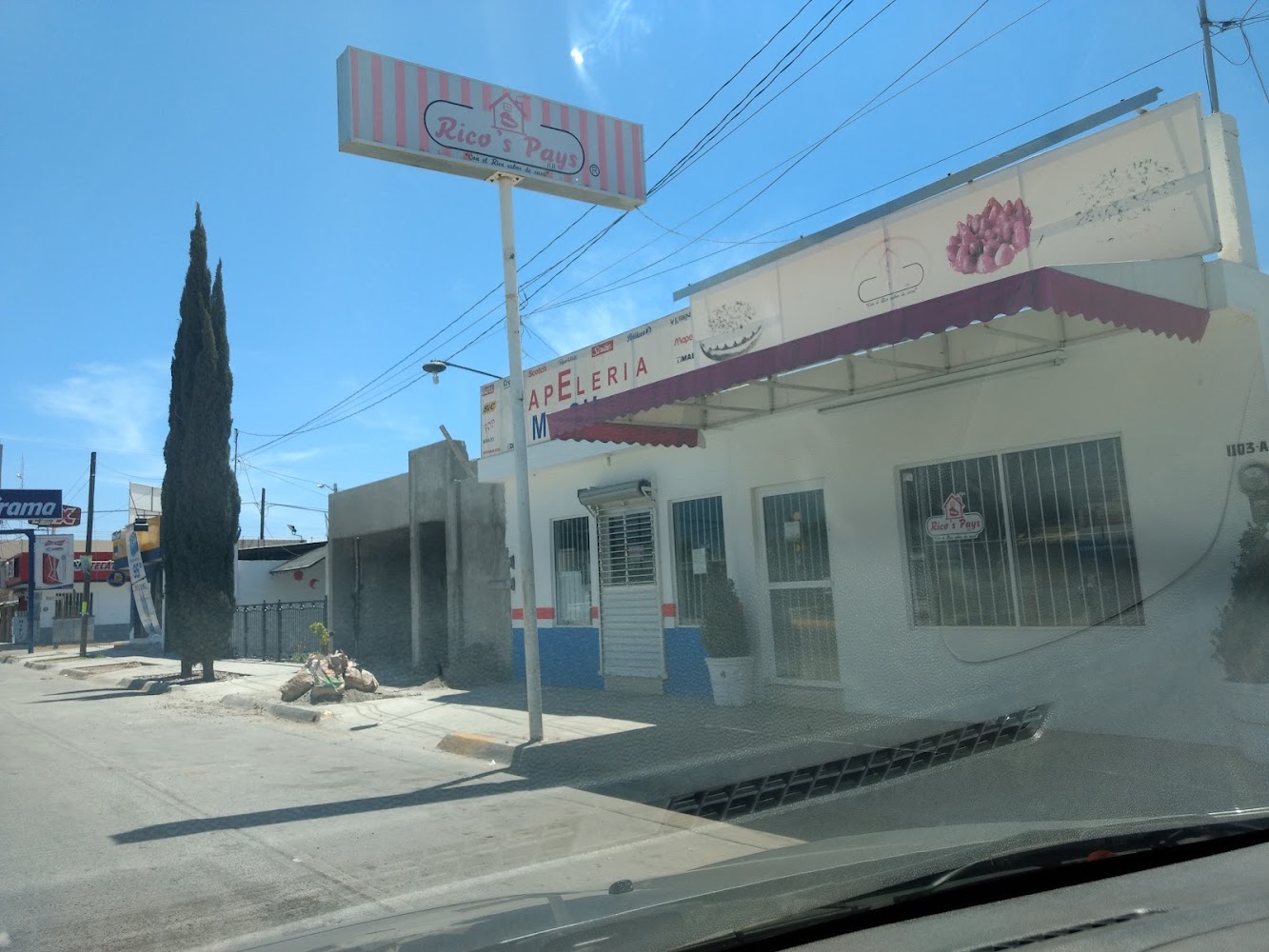 Rico's Pays · Pedro Anaya